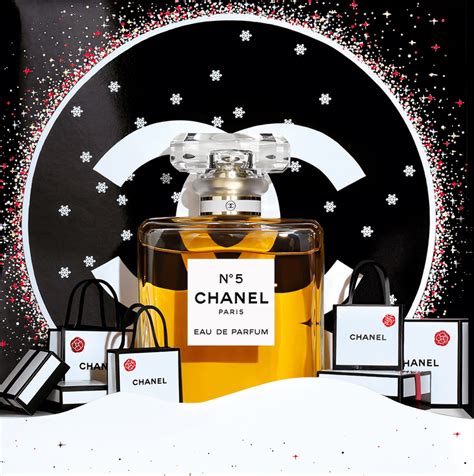 chanel christmas 2020